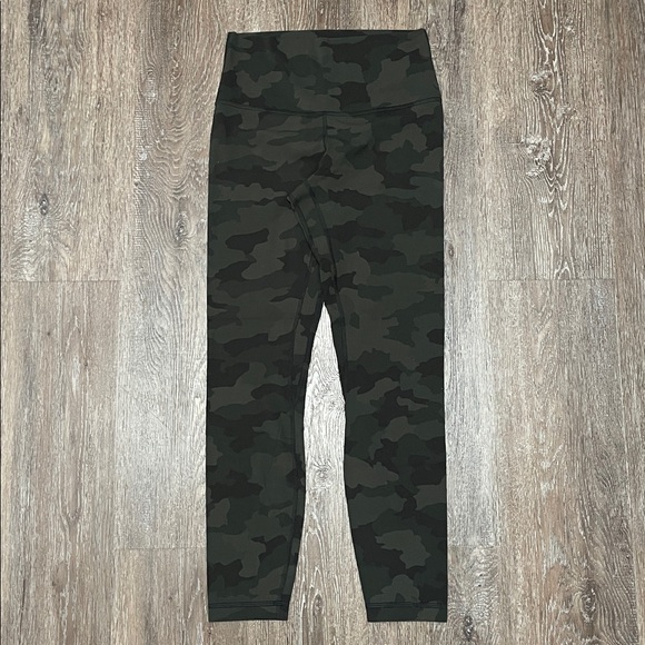 GUC Lululemon Gator Green Matching Set. Size 6 - Picture 5 of 9